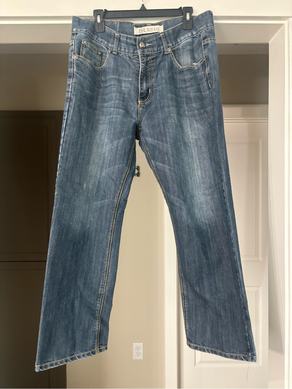 Blue Rag Men’s faded blue straight jeans
